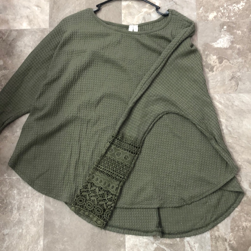 Long sleeve top